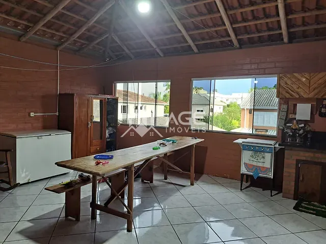 Casa com 252m² 3 quartos e 2 banheiros, à venda, no bairro Centro em Erechim