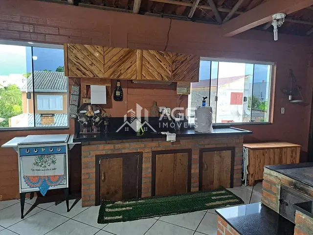 Casa com 252m² 3 quartos e 2 banheiros, à venda, no bairro Centro em Erechim