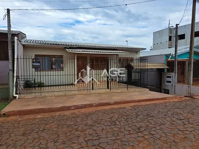 Casa com 252m² 3 quartos e 2 banheiros, à venda, no bairro Centro em Erechim