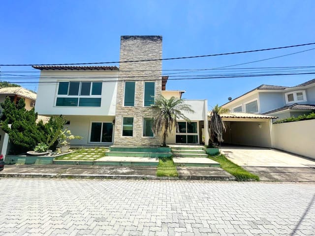 Casa com 445m² 5 quartos e 7 banheiros, à venda, no bairro Cancela Preta em Macaé