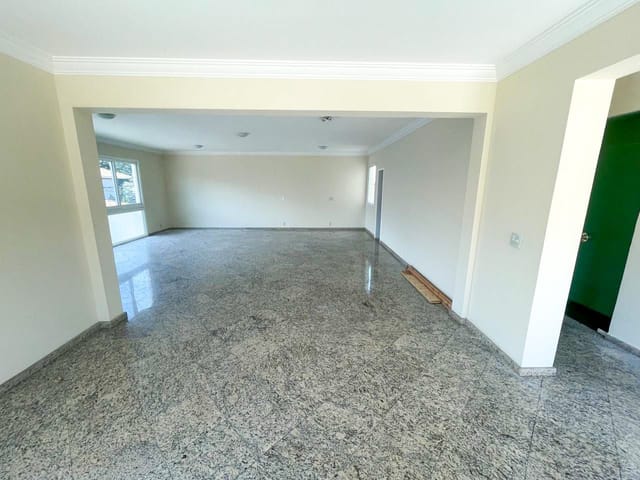 Casa com 445m² 5 quartos e 7 banheiros, à venda, no bairro Cancela Preta em Macaé