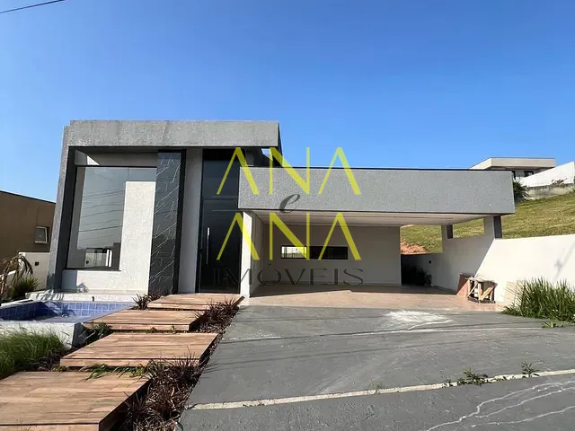 Casa com 600m² 3 quartos e 5 banheiros, à venda, no bairro Condomínio Terras de Santa Cruz em Bragança Paulista