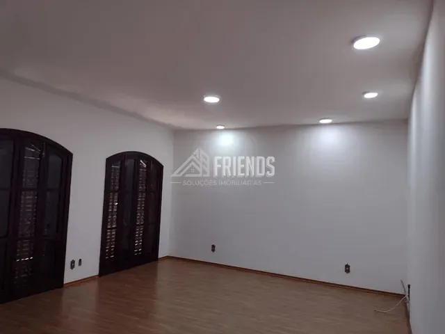 Casa com 250m² 3 quartos e 4 banheiros, à venda, no bairro Vila Salete em São Paulo