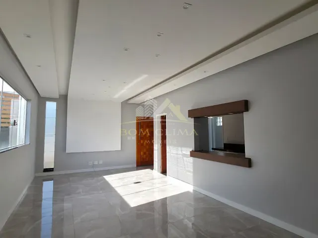 Casa 4 quartos e 4 banheiros, para alugar, no bairro Grama em Juiz de Fora