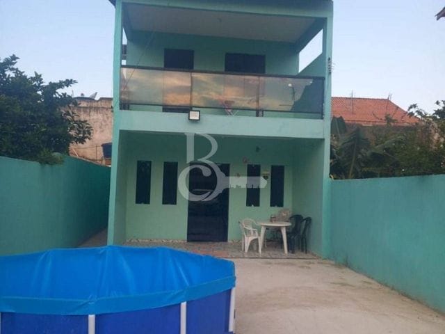 Casa com 140m² 3 quartos e 2 banheiros, à venda, no bairro Parque Jóquei Club em Campos dos Goytacazes