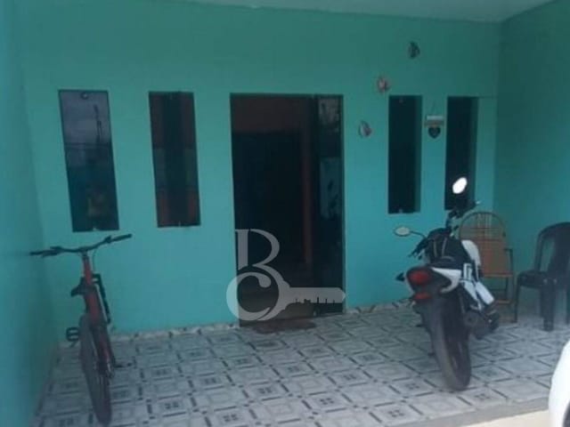 Casa com 140m² 3 quartos e 2 banheiros, à venda, no bairro Parque Jóquei Club em Campos dos Goytacazes