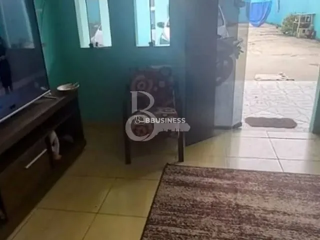 Casa com 140m² 3 quartos e 2 banheiros, à venda, no bairro Parque Jóquei Club em Campos dos Goytacazes