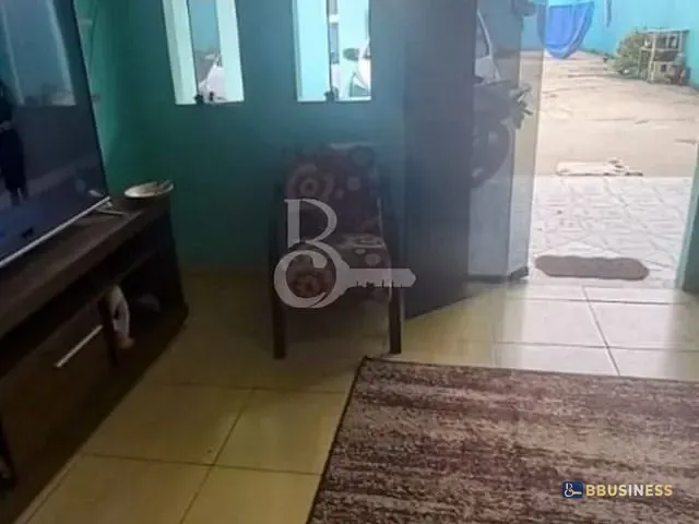 Casa com 140m² 3 quartos e 2 banheiros, à venda, no bairro Parque Jóquei Club em Campos dos Goytacazes