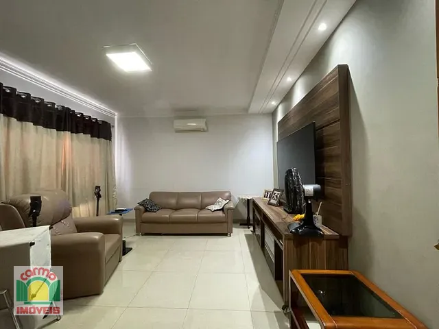 Casa com 300m² 3 quartos e 2 banheiros, à venda, no bairro Parque Brasília 2ª Etapa em Anápolis