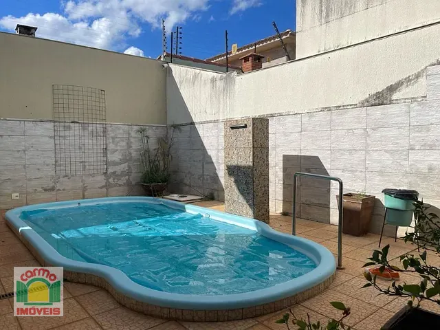 Casa com 300m² 3 quartos e 2 banheiros, à venda, no bairro Parque Brasília 2ª Etapa em Anápolis
