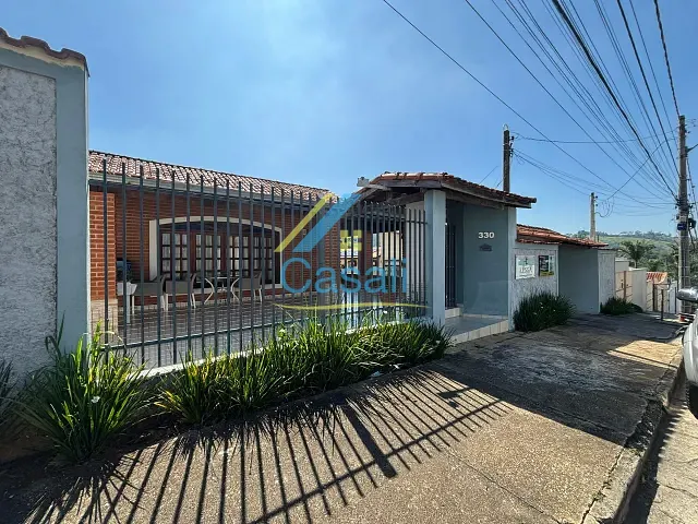Casa com 2400m² 4 quartos e 2 banheiros, à venda ou para alugar, no bairro Jardim Brasil em São Roque