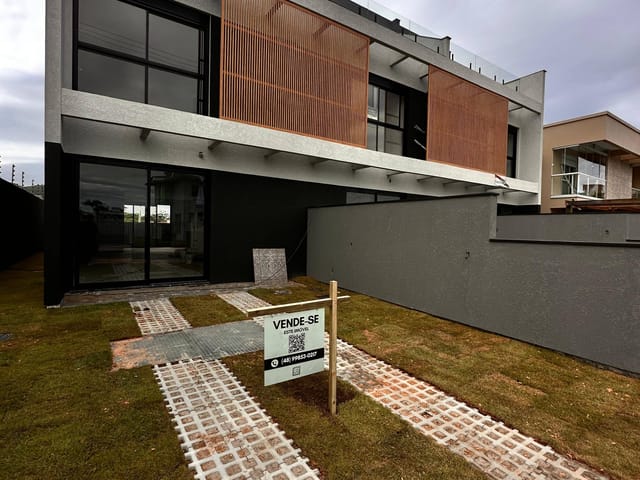 Casa com 213m² 3 quartos e 3 banheiros, à venda, no bairro Ingleses do Rio Vermelho em Florianópolis