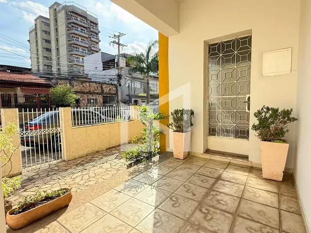 Casa 6 quartos e 4 banheiros, à venda ou para alugar, no bairro Caonze em Nova Iguaçu
