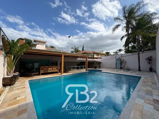 Casa com 828m² 4 quartos e 6 banheiros, à venda ou para alugar, no bairro Vista Alegre em Vinhedo
