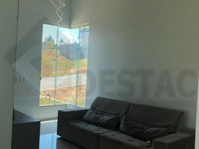 Casa 3 quartos e 4 banheiros, para alugar, no bairro Mirante do Vale em Marabá