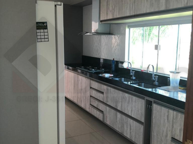 Casa 3 quartos e 4 banheiros, para alugar, no bairro Mirante do Vale em Marabá