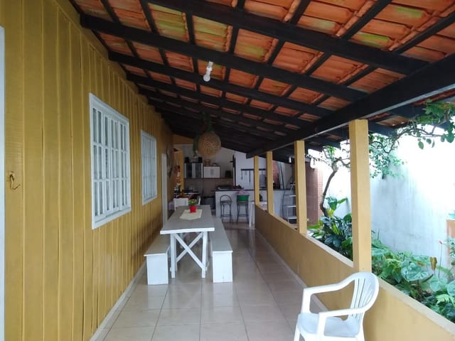 Casa com 260m² 3 quartos e 2 banheiros, à venda, no bairro Praia Alegre em Penha