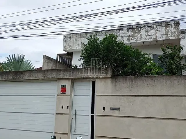 Casa com 900m² 4 quartos e 3 banheiros, à venda, no bairro Citrolândia em Magé