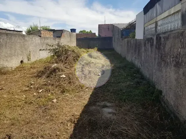 Casa 2 quartos e 1 banheiro, à venda, no bairro Areal em Pelotas