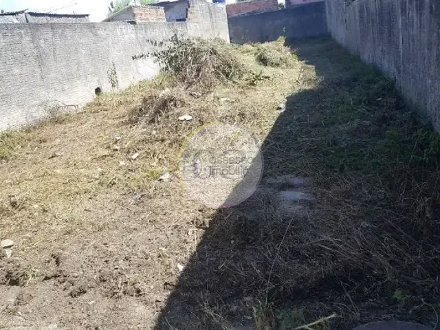 Casa 2 quartos e 1 banheiro, à venda, no bairro Areal em Pelotas