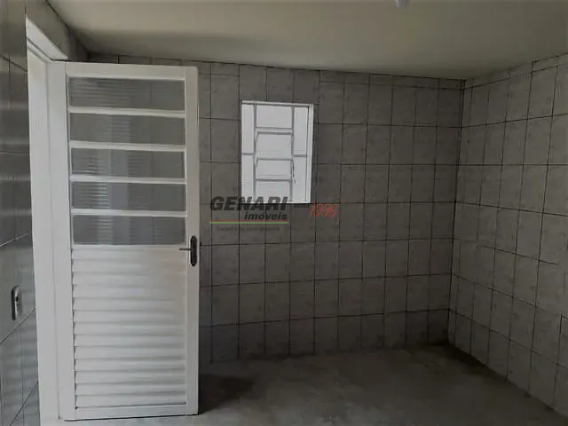 Casa com 130m² 2 quartos e 1 banheiro, para alugar, no bairro Vila Furlan em Indaiatuba