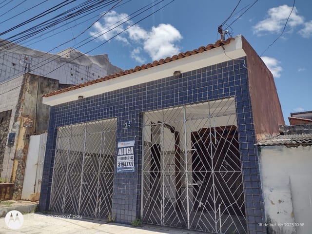 Casa 3 quartos e 2 banheiros, à venda, no bairro Industrial em Aracaju