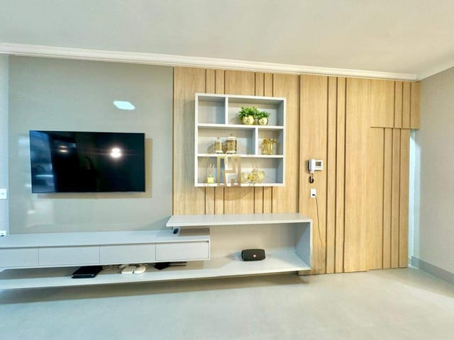 Casa com 496m² 4 quartos e 4 banheiros, à venda, no bairro Flor do Cerrado em Nova Mutum