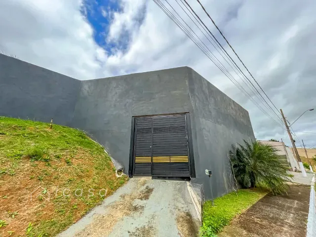 Casa com 630m² 3 quartos e 1 banheiro, à venda, no bairro Residencial Santa Helena em Caçapava