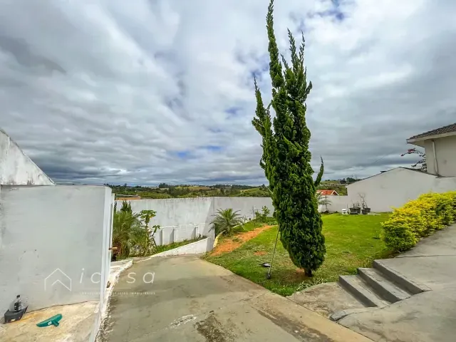 Casa com 630m² 3 quartos e 1 banheiro, à venda, no bairro Residencial Santa Helena em Caçapava