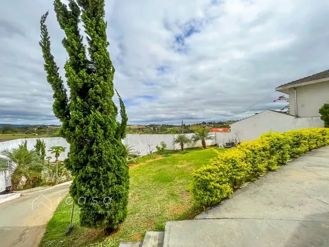 Casa com 630m² 3 quartos e 1 banheiro, à venda, no bairro Residencial Santa Helena em Caçapava