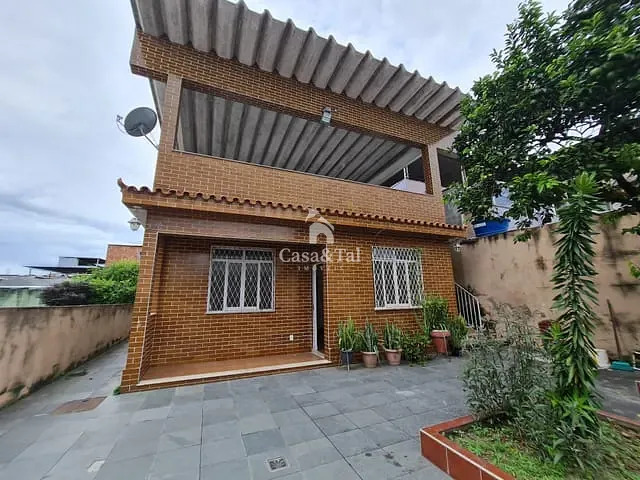 Casa com 200m² 3 quartos e 3 banheiros, à venda, no bairro Vila Rosali em São João de Meriti