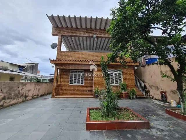 Casa com 200m² 3 quartos e 3 banheiros, à venda, no bairro Vila Rosali em São João de Meriti