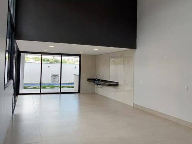 Casa com 100m² 3 quartos e 3 banheiros, à venda, no bairro Conjunto Habitacional Jardim Sabiá em Senador Canedo