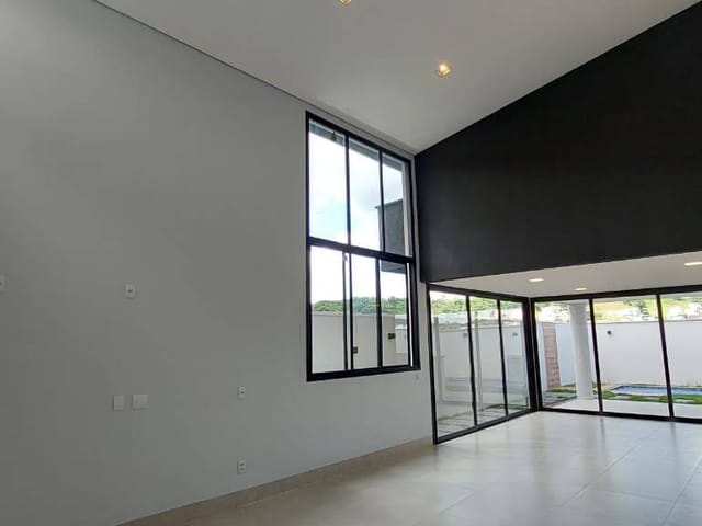 Casa com 100m² 3 quartos e 3 banheiros, à venda, no bairro Conjunto Habitacional Jardim Sabiá em Senador Canedo
