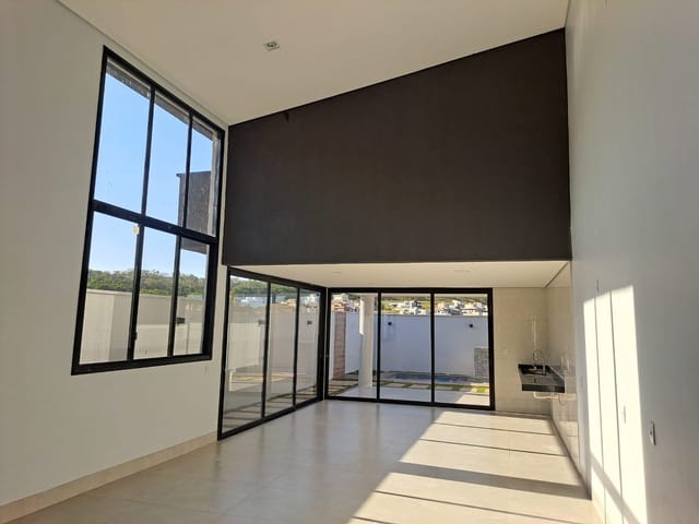Casa com 100m² 3 quartos e 3 banheiros, à venda, no bairro Conjunto Habitacional Jardim Sabiá em Senador Canedo