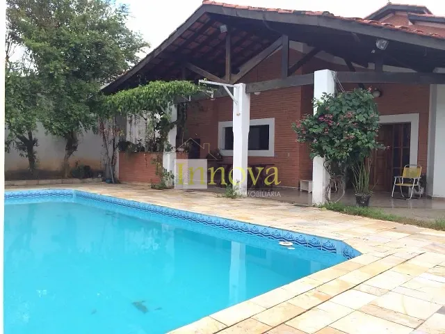 Casa com 630m² 4 quartos e 5 banheiros, à venda, no bairro Praia das Palmeiras em Caraguatatuba