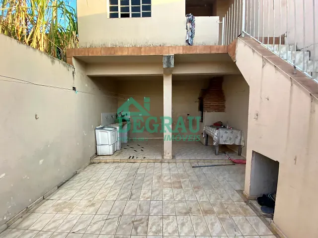 Casa 2 quartos e 1 banheiro, à venda, no bairro Jardim Virgínia em Itapeva