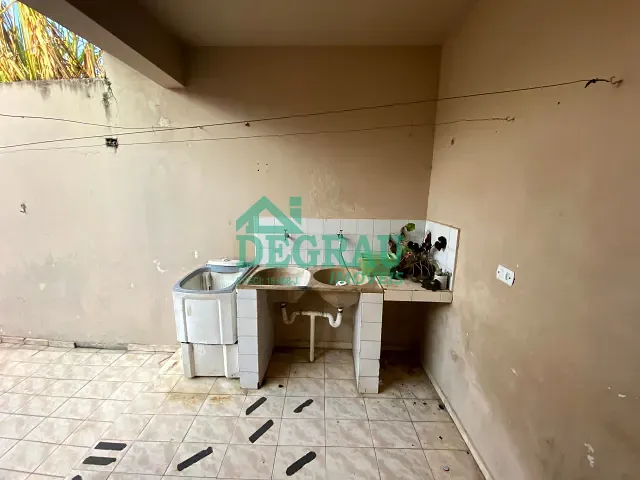 Casa 2 quartos e 1 banheiro, à venda, no bairro Jardim Virgínia em Itapeva