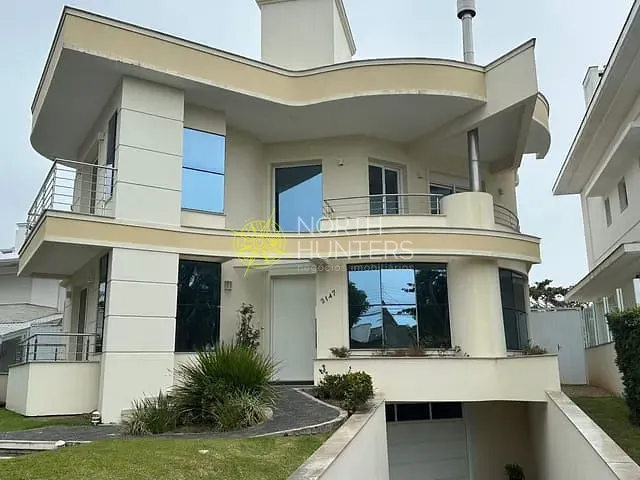 Casa com 450m² 5 quartos e 7 banheiros, à venda, no bairro Jurerê Internacional em Florianópolis