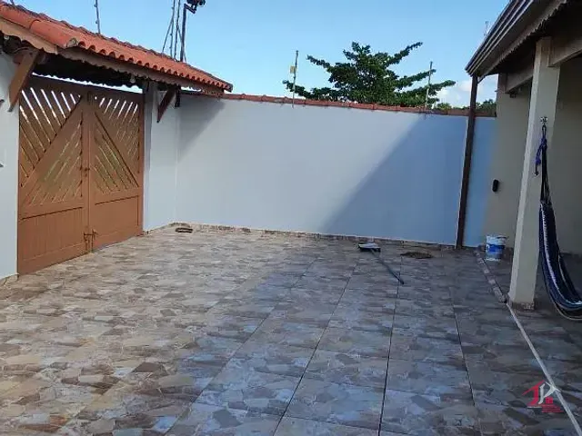 Casa 3 quartos e 3 banheiros, à venda, no bairro Cibratel II em Itanhaém