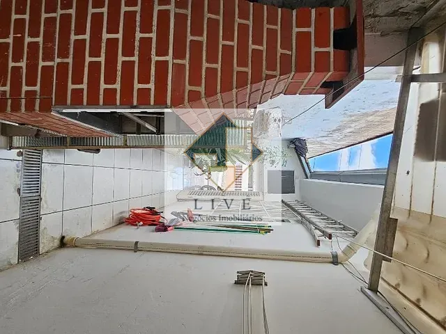 Casa com 179m² 6 quartos e 2 banheiros, à venda, no bairro Vila Cordenonsi em Americana