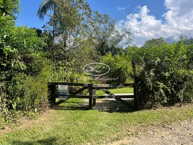 Casa 5 quartos e 3 banheiros, à venda, no bairro Côrrego Frio (Penedo) em Itatiaia