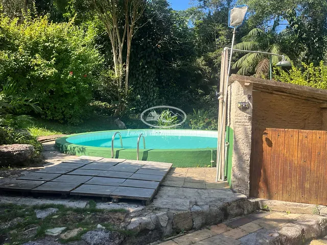 Casa 5 quartos e 3 banheiros, à venda, no bairro Côrrego Frio (Penedo) em Itatiaia