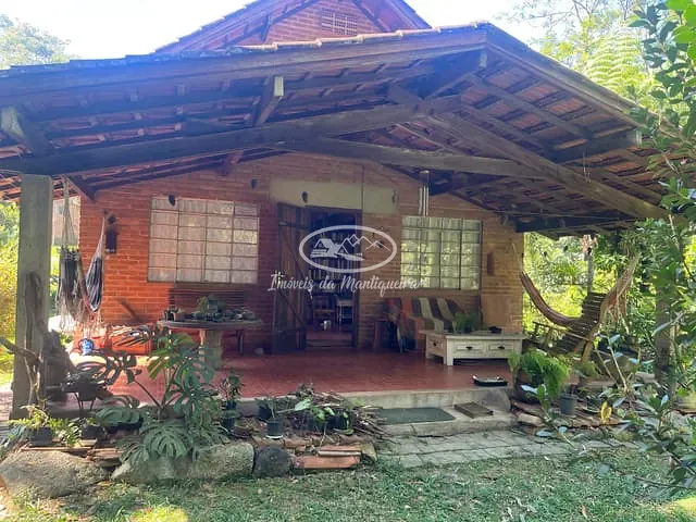 Casa 5 quartos e 3 banheiros, à venda, no bairro Côrrego Frio (Penedo) em Itatiaia