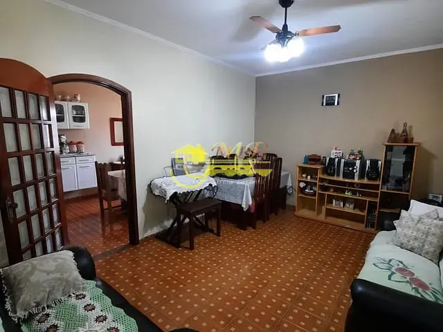 Casa com 350m² 2 quartos e 1 banheiro, à venda, no bairro Conjunto Mauro Marcondes em Campinas
