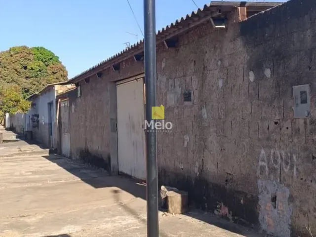 Casa com 448m² 7 quartos e 3 banheiros, à venda, no bairro Cidade Nova (Santa Maria) em Brasília