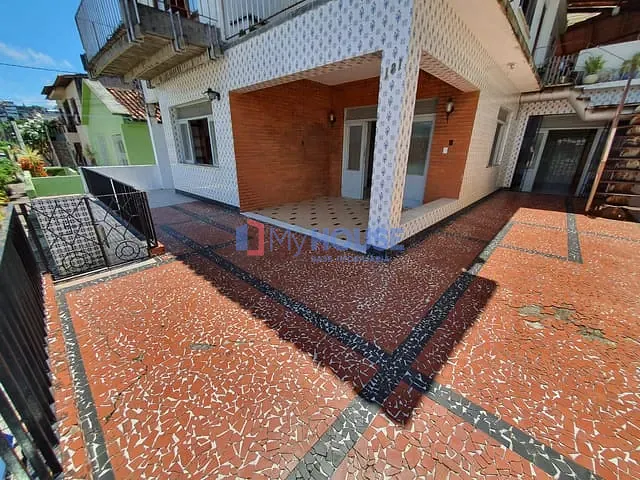 Casa 7 quartos e 4 banheiros, à venda ou para alugar, no bairro Boa Vista em Ilhéus