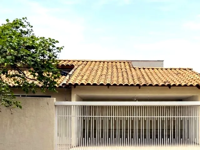 Casa com 270m² 3 quartos e 3 banheiros, à venda, no bairro Vila Lucy em Goiânia