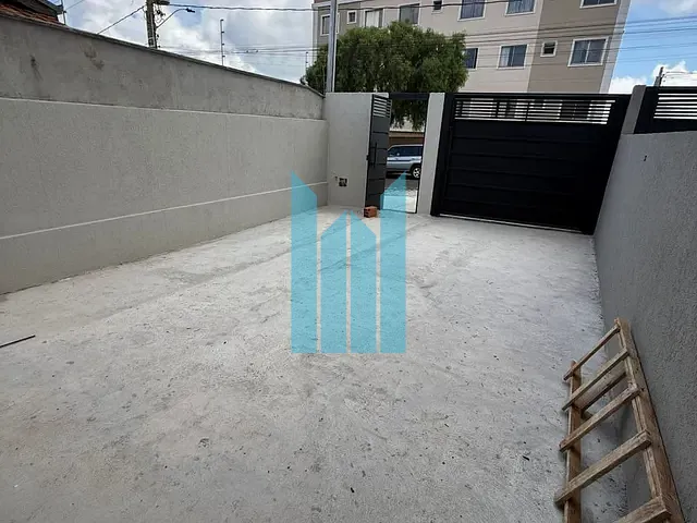 Casa 2 quartos e 3 banheiros, à venda, no bairro Loteamento Campo das Aroeiras em Poços de Caldas