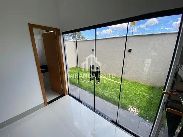 Casa 3 quartos e 2 banheiros, à venda, no bairro Setor Conde dos Arcos Complemento em Aparecida de Goiânia